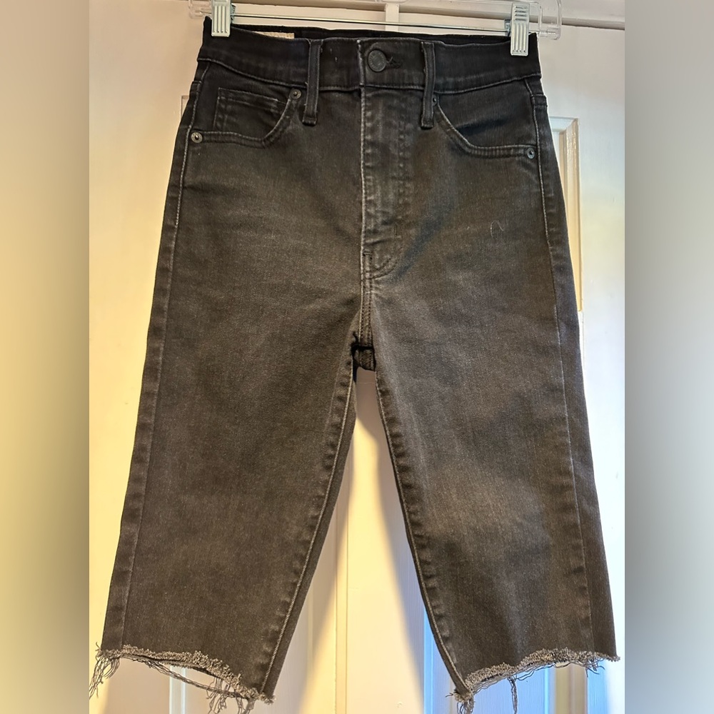 Levi’s Cut off Jeans